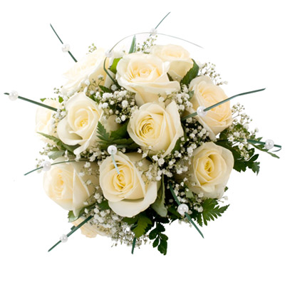 Bukiet skomponowany z białych róż - Kwiaty Wielka Miłość