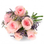 Kompozycja przygotowana z róż i wrzosu - Bukiet Magia miłości