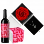 Wieczna róża z naszyjnikiem oraz winem i Raffaello
